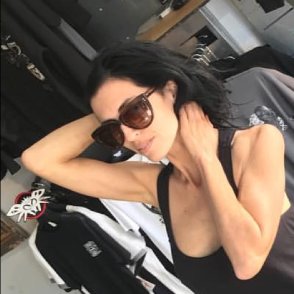 Fly Carmen Sunglasses NWT with Case - Picture 2 of 7